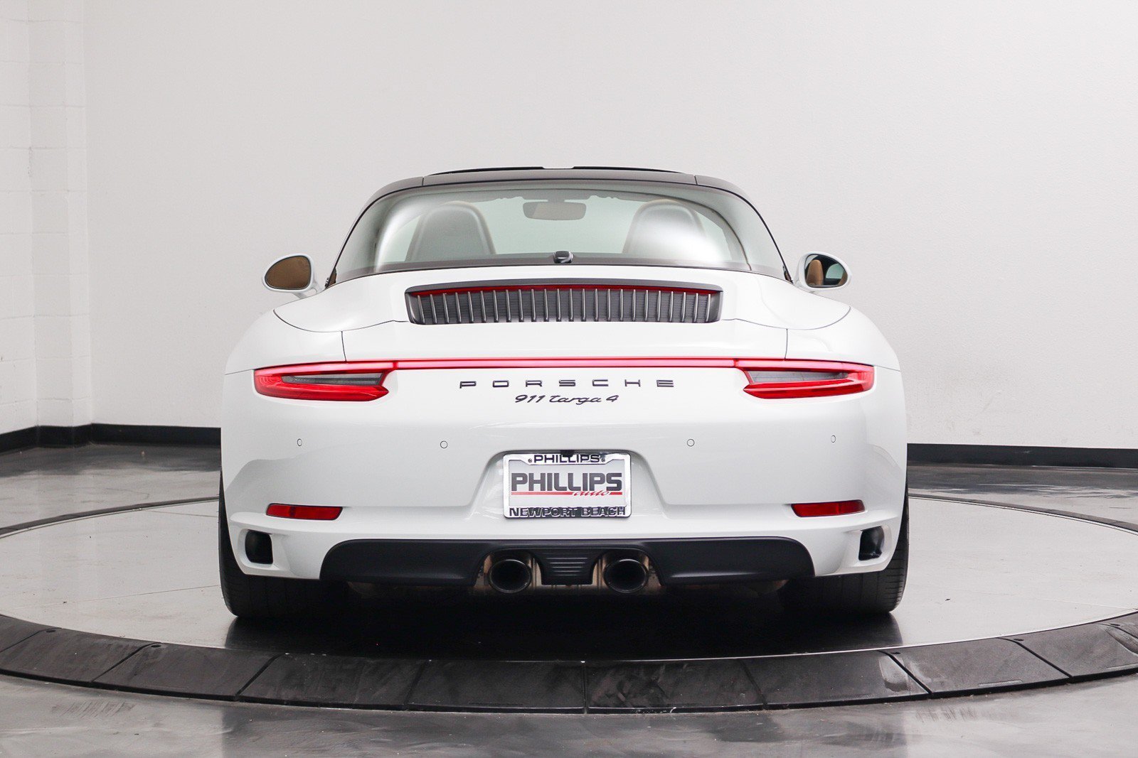 Used 2019 Porsche 911 Targa 4 AWD/4WD image 14