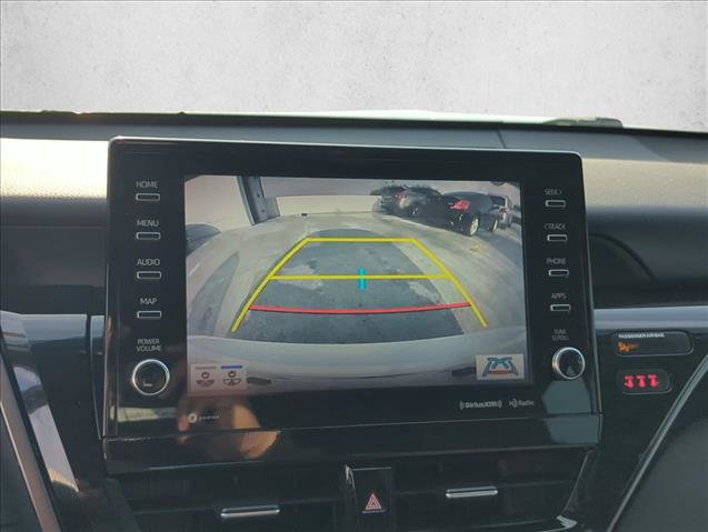 Used 2022 Toyota Camry XLE FWD image 18