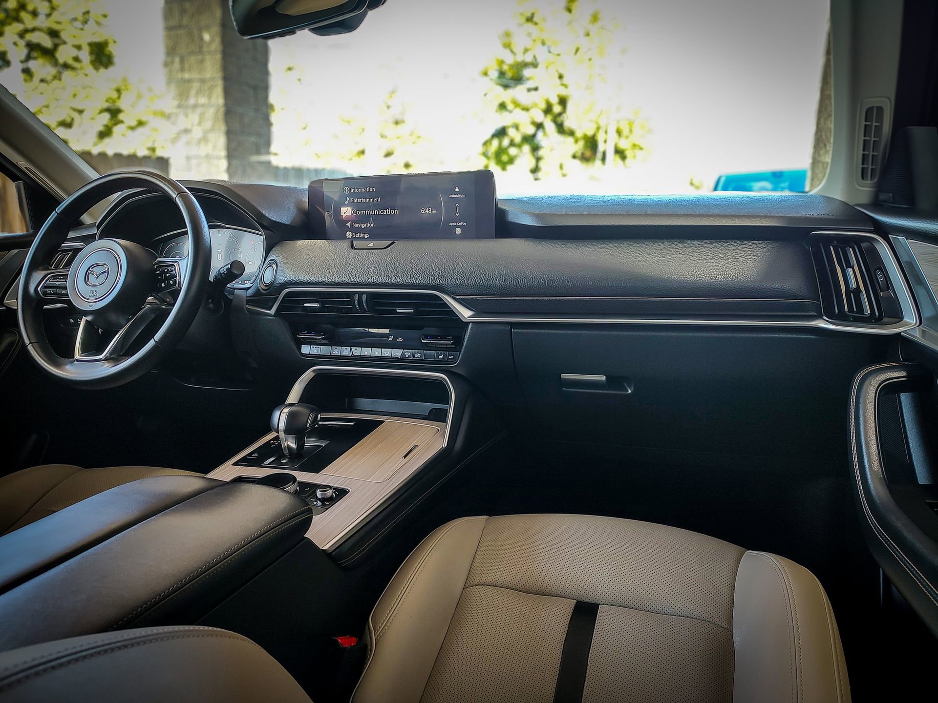 Used 2025 MAZDA CX-70 Plug-In Hybrid w/ Premium Pkg image 3