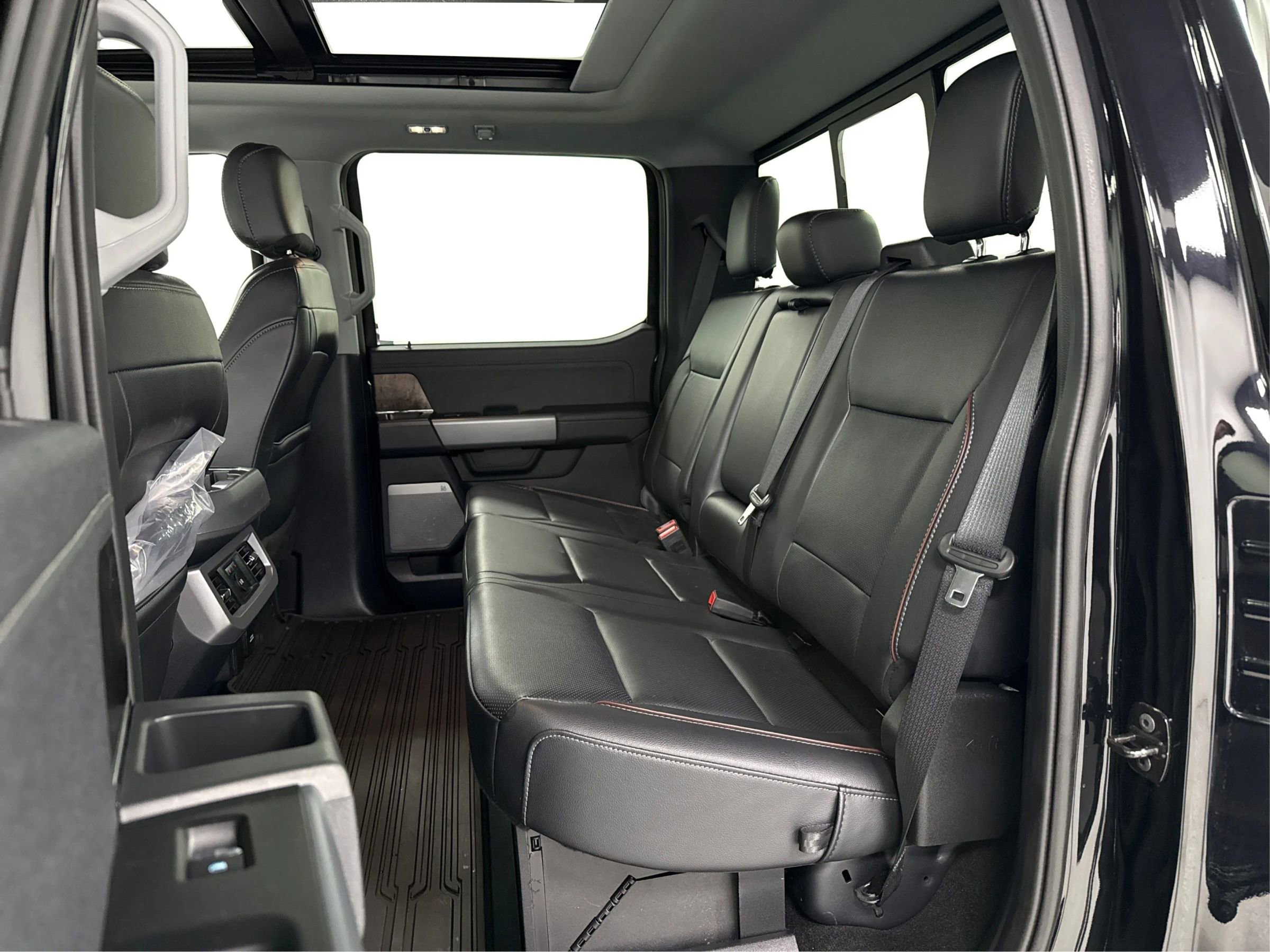 Used 2024 Ford F250 Lariat w/ Lariat Ultimate Package image 10