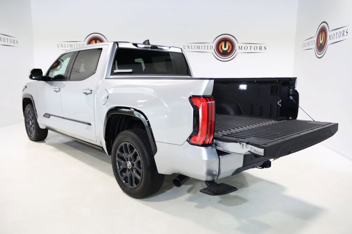 Used 2024 Toyota Tundra Platinum AWD/4WD image 29