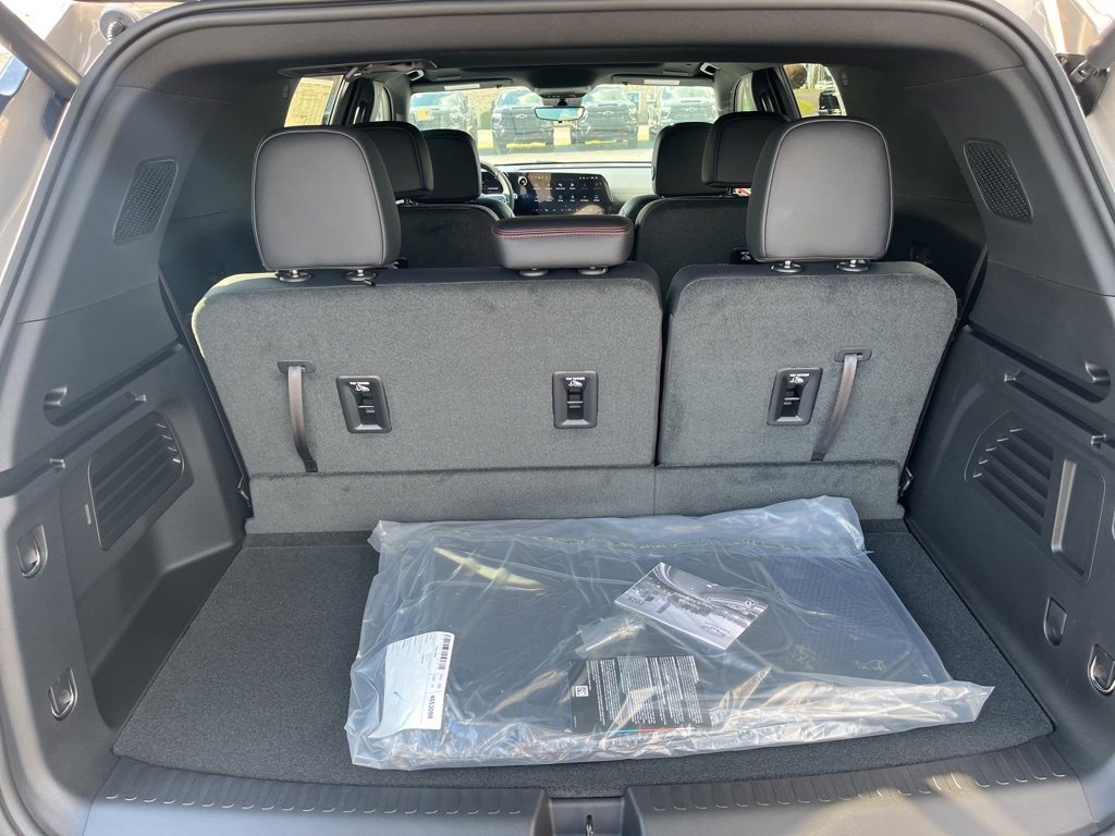 New 2026 Chevrolet Traverse Z71 w/ Driver Confidence Package image 5