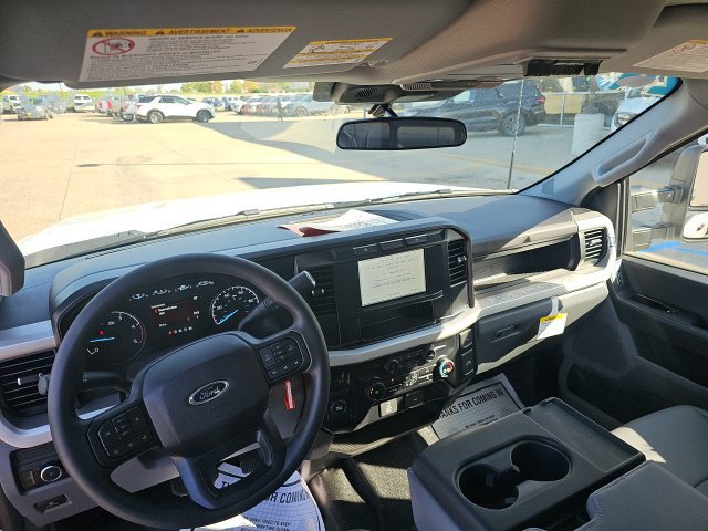 Used 2024 Ford F550 2WD Crew Cab Super Duty image 14