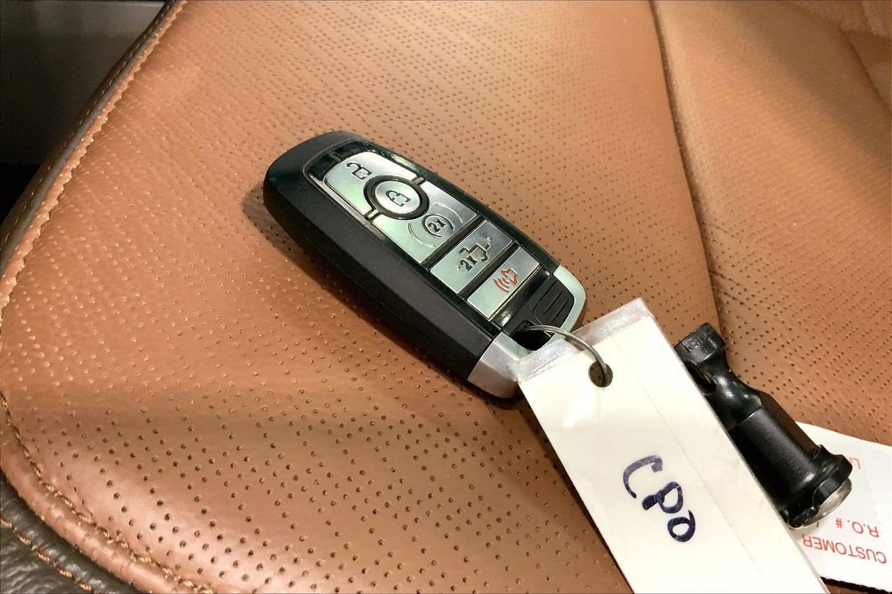 Certified 2025 Ford F350 King Ranch image 11