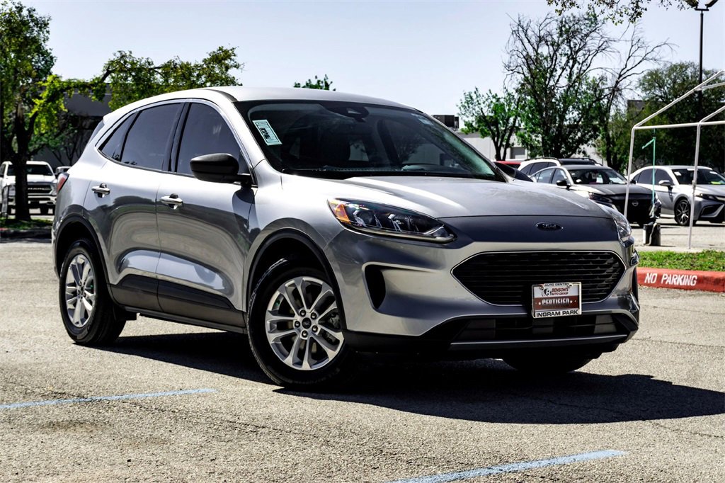Used 2022 Ford Escape SE