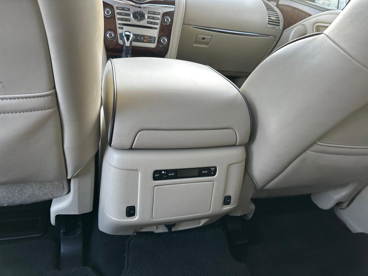 Used 2018 INFINITI QX80 4WD w/ Driver Assistance Package image 21