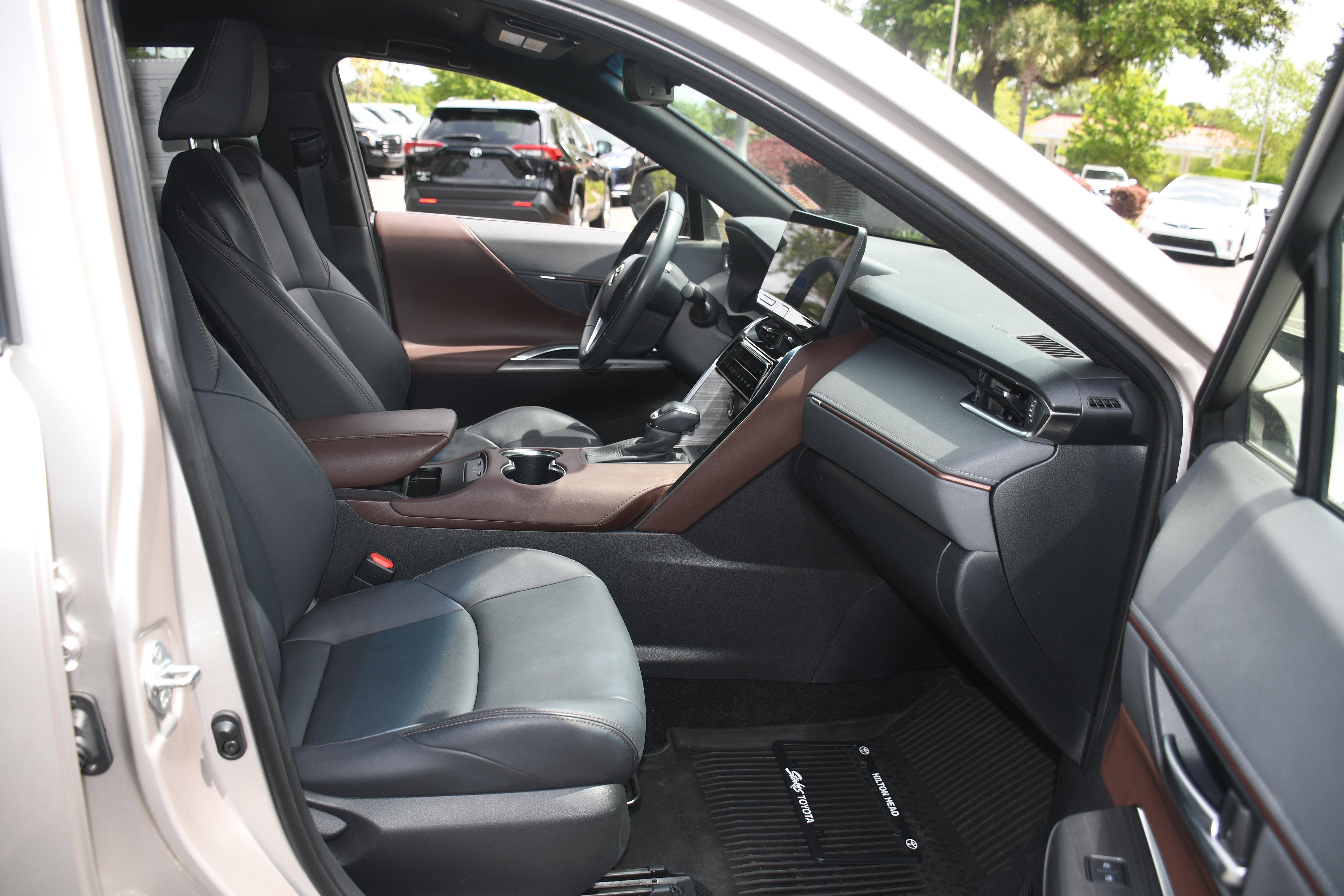 Certified 2023 Toyota Venza XLE AWD/4WD image 21