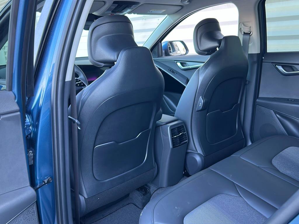 New 2025 Kia Niro EX image 13