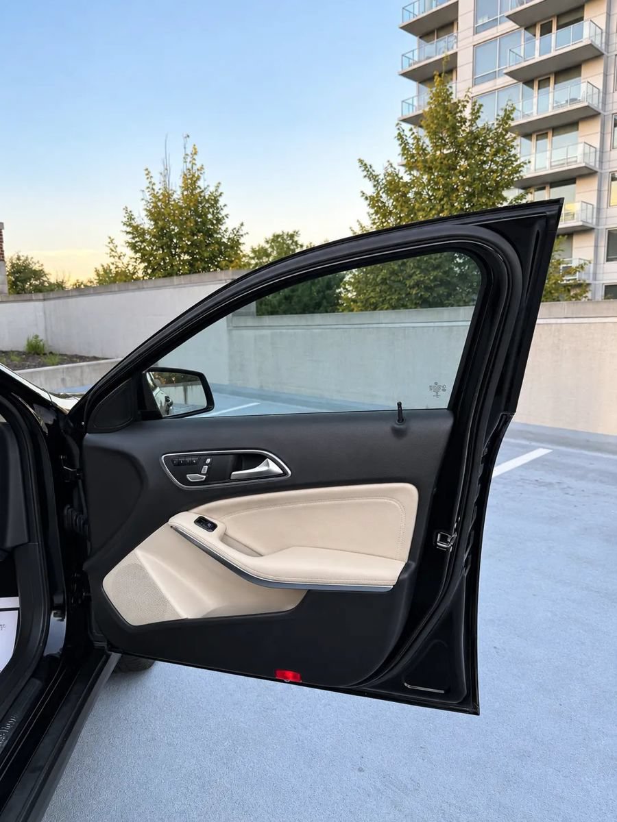 Used 2018 Mercedes-Benz GLA 250 4MATIC image 9
