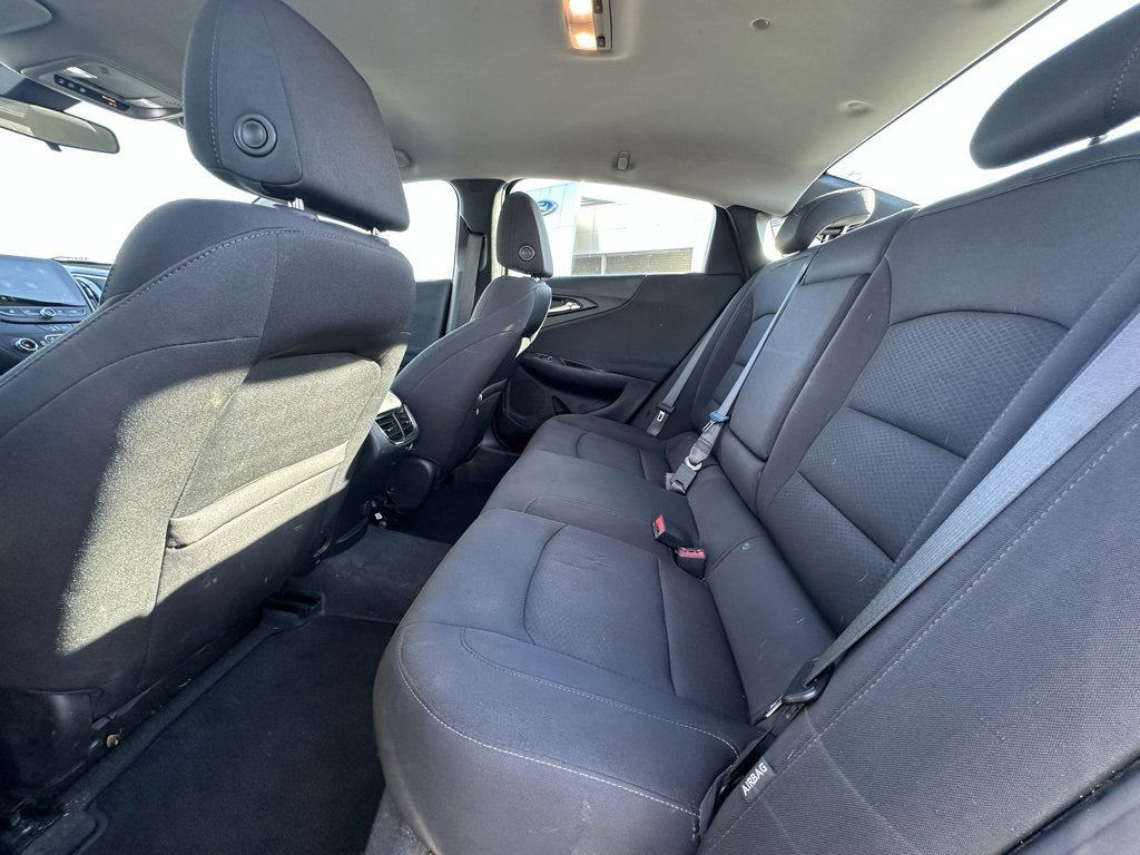 Used 2020 Chevrolet Malibu LT image 12