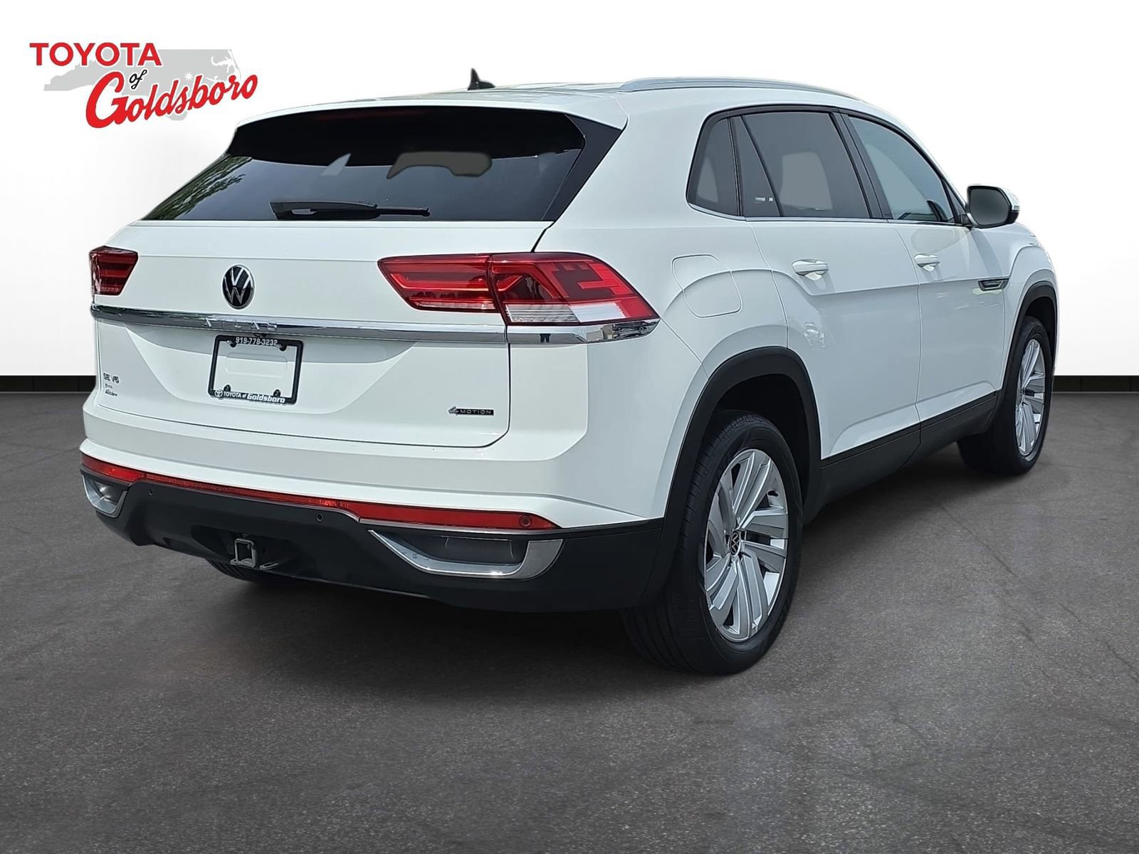 Used 2023 Volkswagen Atlas Cross Sport SE image 5