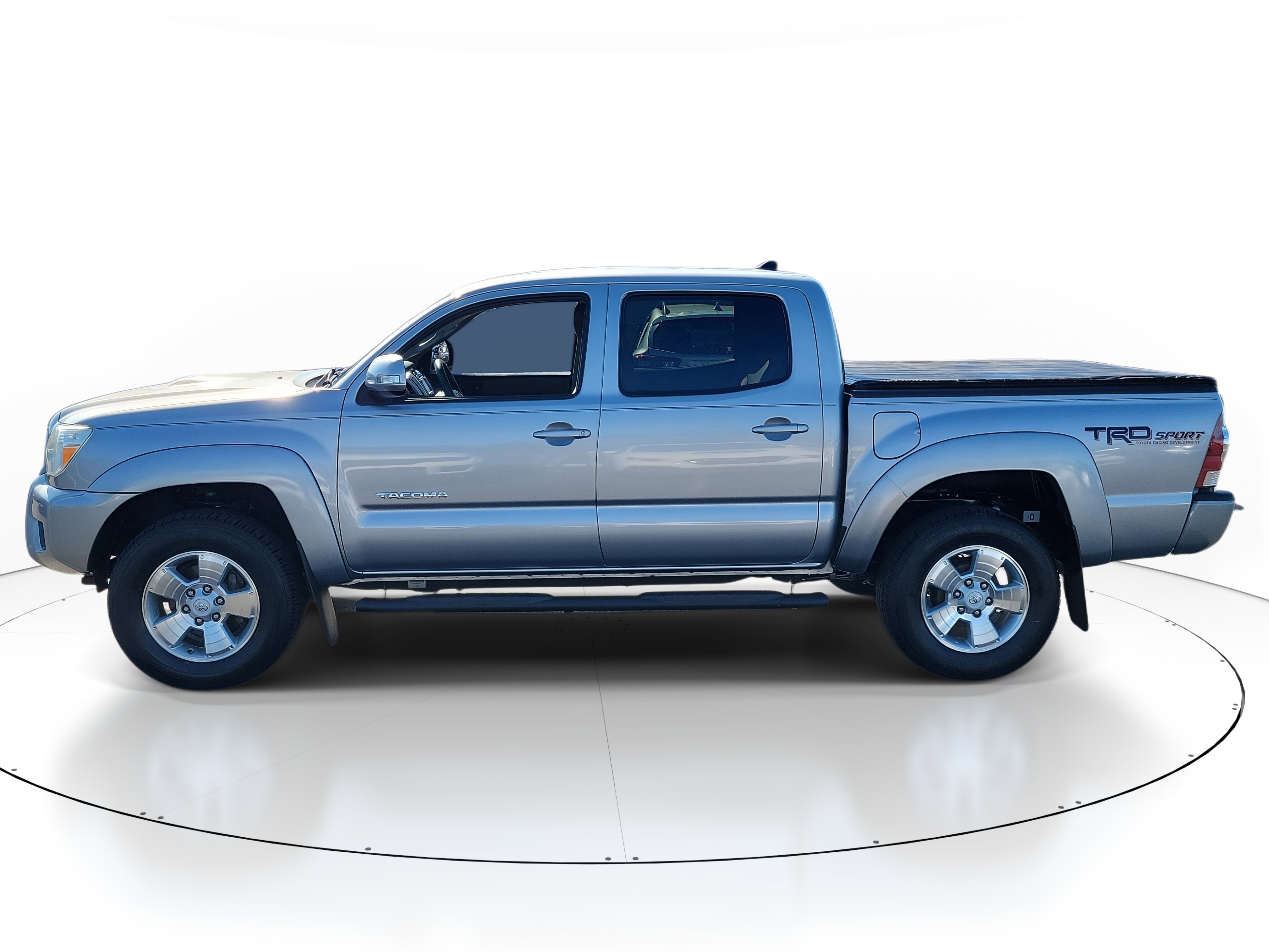 Used 2014 Toyota Tacoma PreRunner image 3