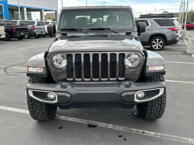 Used 2023 Jeep Gladiator Sport AWD/4WD image 3