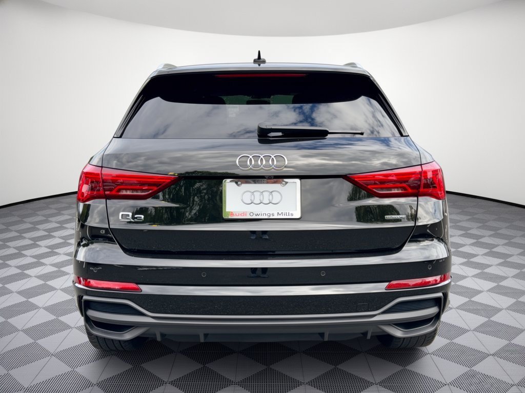 Used 2023 Audi Q3 2.0T Premium w/ Convenience Package AWD/4WD image 11