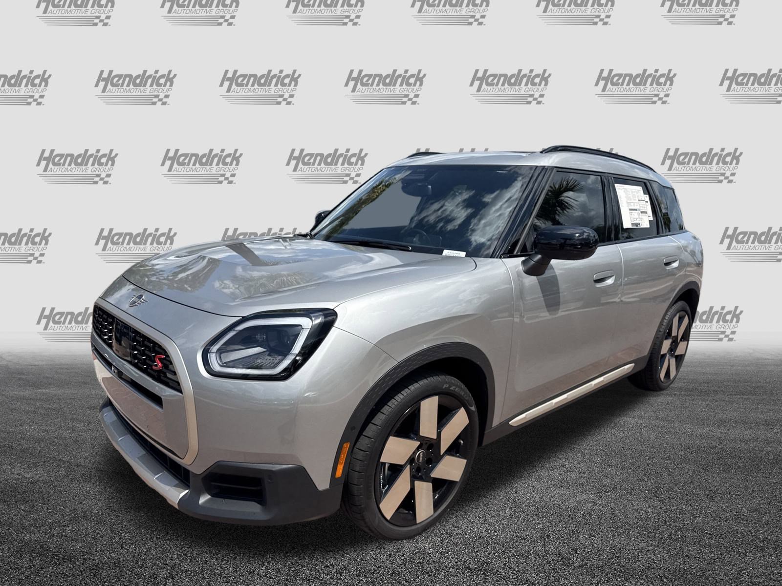 Used 2025 MINI Cooper Countryman S w/ Comfort Package Max image 5