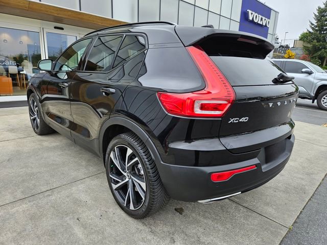 Used 2020 Volvo XC40 T5 R-Design w/ Protection Package AWD/4WD image 7