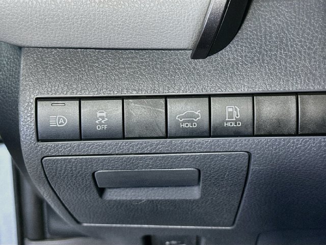 Certified 2020 Toyota Camry XLE FWD image 11