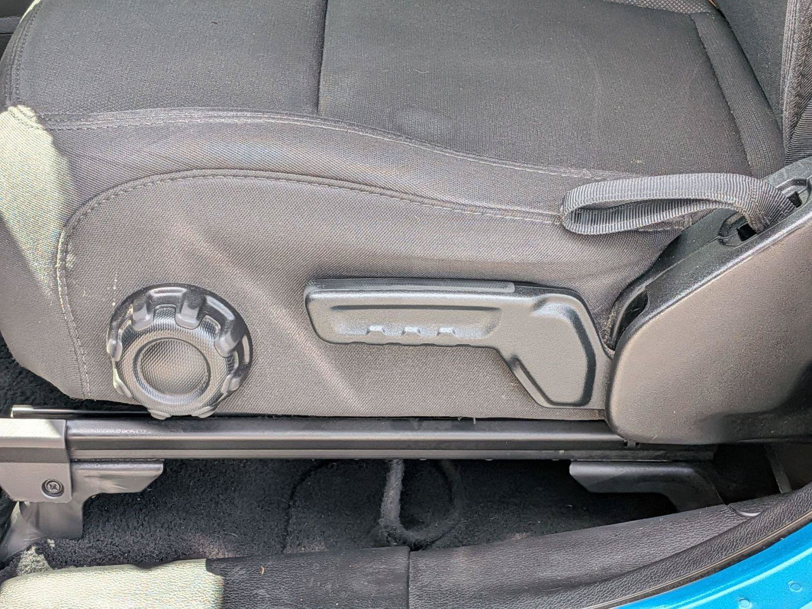 Used 2019 Jeep Wrangler Sport AWD/4WD image 28