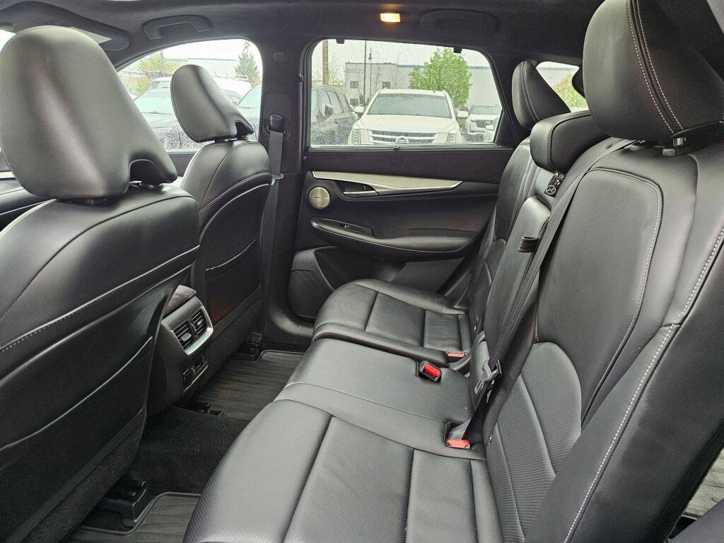 Used 2019 INFINITI QX50 Essential w/ Sensory Package AWD/4WD image 20