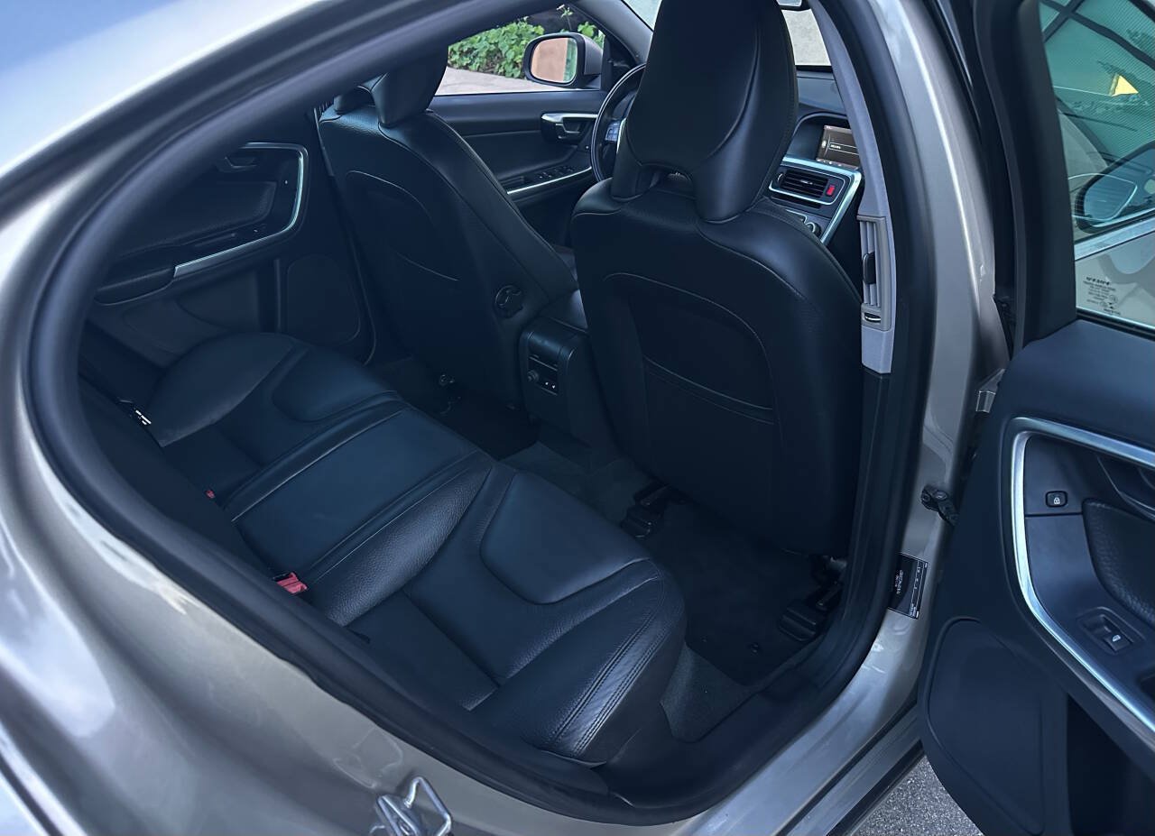 Used 2014 Volvo S60 T5 AWD/4WD image 17