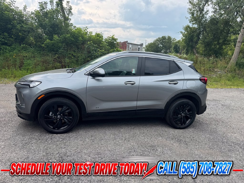 Used 2026 Buick Encore GX Sport Touring w/ Comfort Package AWD/4WD image 4