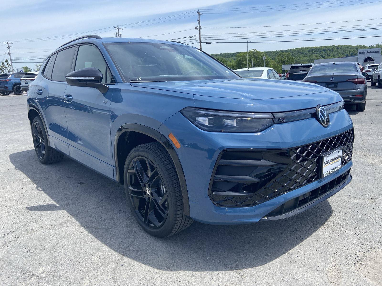 New 2026 Volkswagen Tiguan SE R-Line
