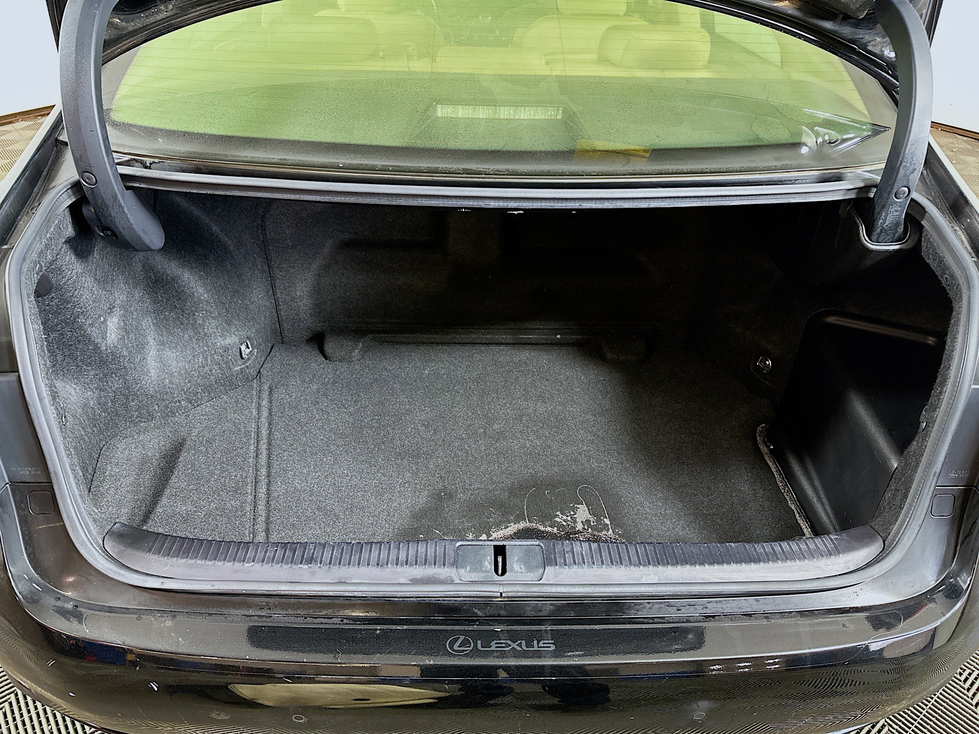 Used 2015 Lexus ES 300h image 26