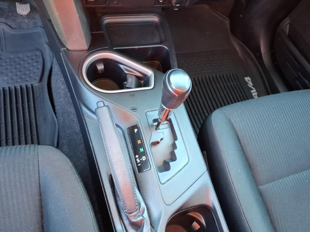 Used 2016 Toyota RAV4 LE image 33