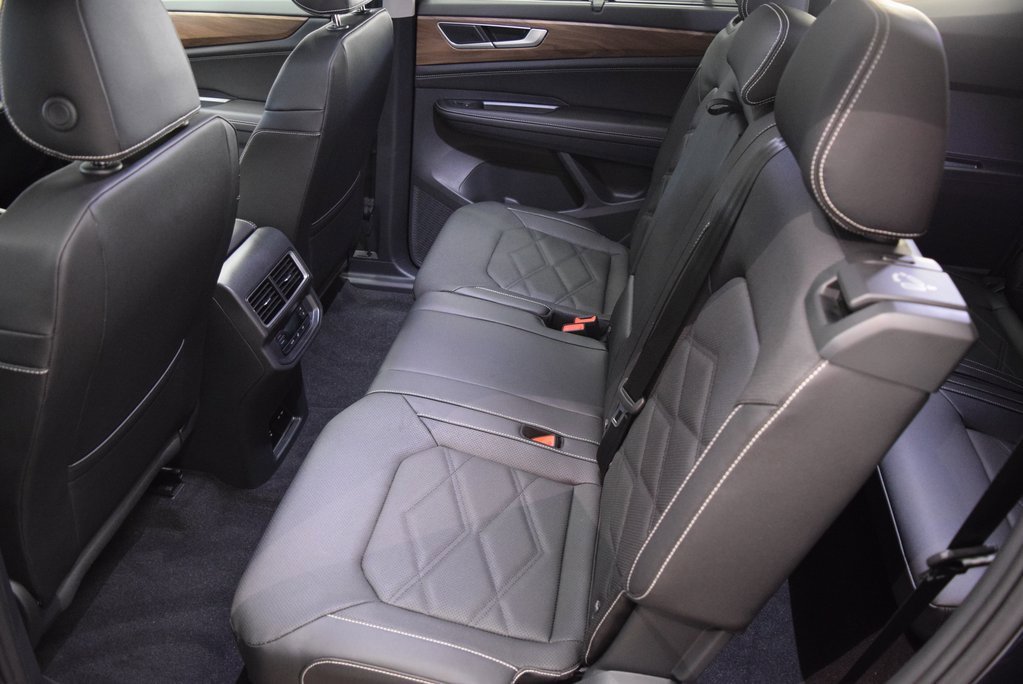 New 2026 Volkswagen Atlas SE image 5