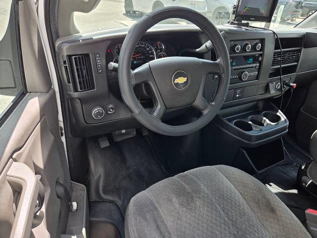 Used 2016 Chevrolet Express 3500 RWD image 9