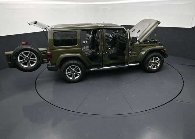 Used 2022 Jeep Wrangler Unlimited Sahara w/ LED Lighting Group AWD/4WD image 30