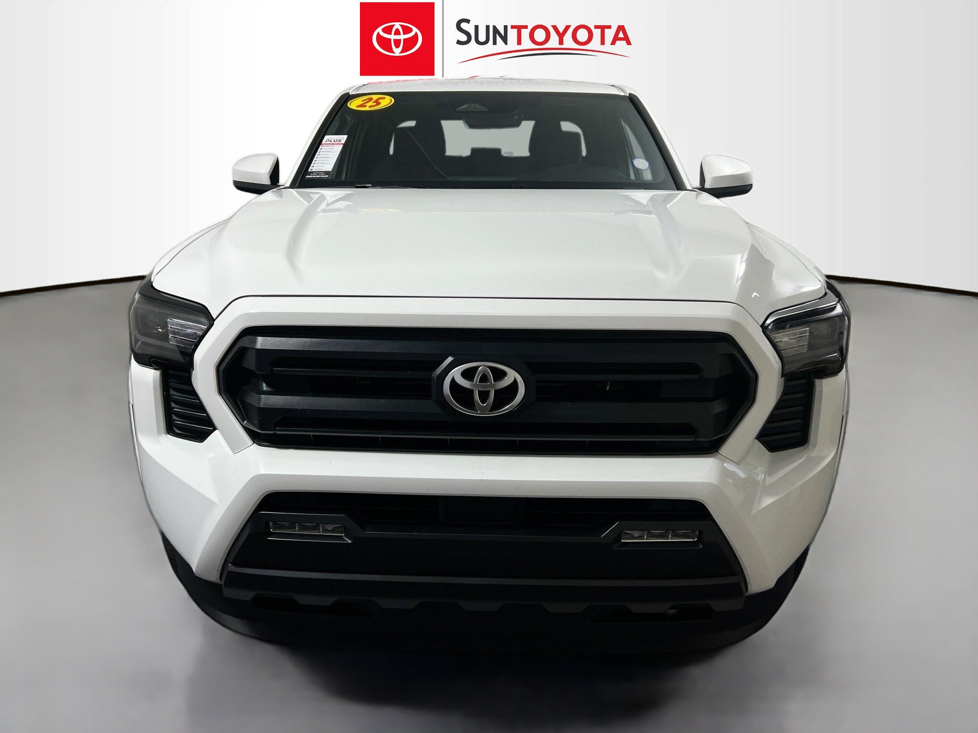 Used 2025 Toyota Tacoma SR5 RWD image 10