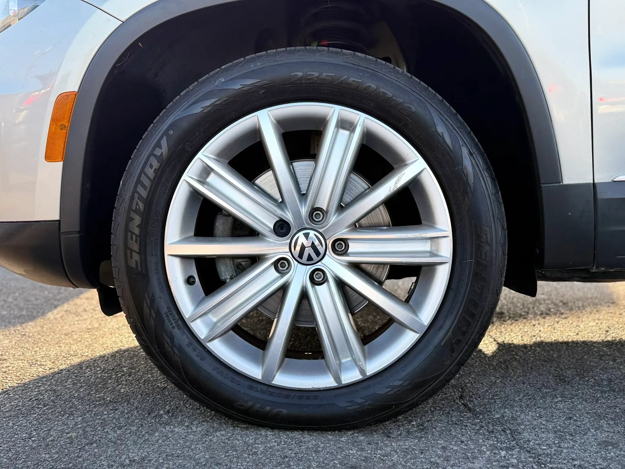 Used 2014 Volkswagen Tiguan SEL FWD image 49
