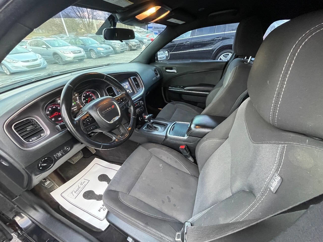 Used 2018 Dodge Charger SXT image 11