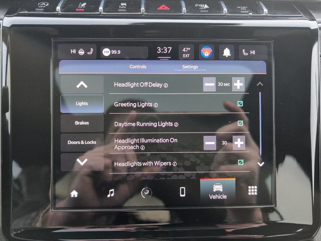 Used 2023 Jeep Grand Cherokee Altitude image 46