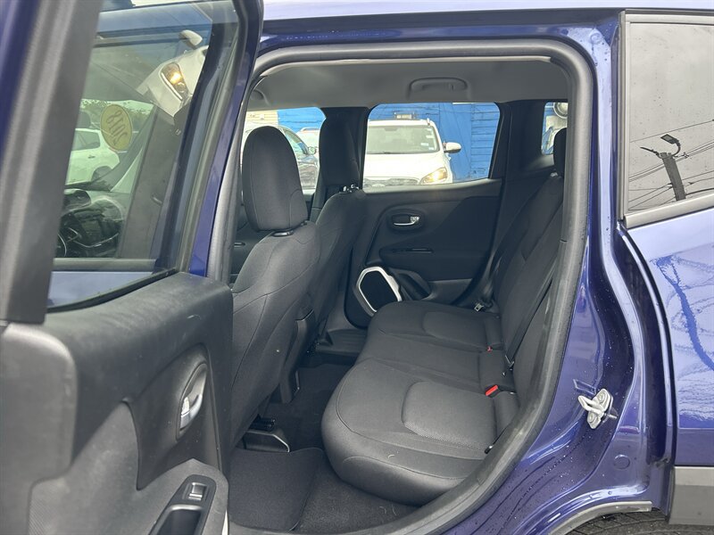 Used 2018 Jeep Renegade Sport w/ Power & Air Group AWD/4WD image 9