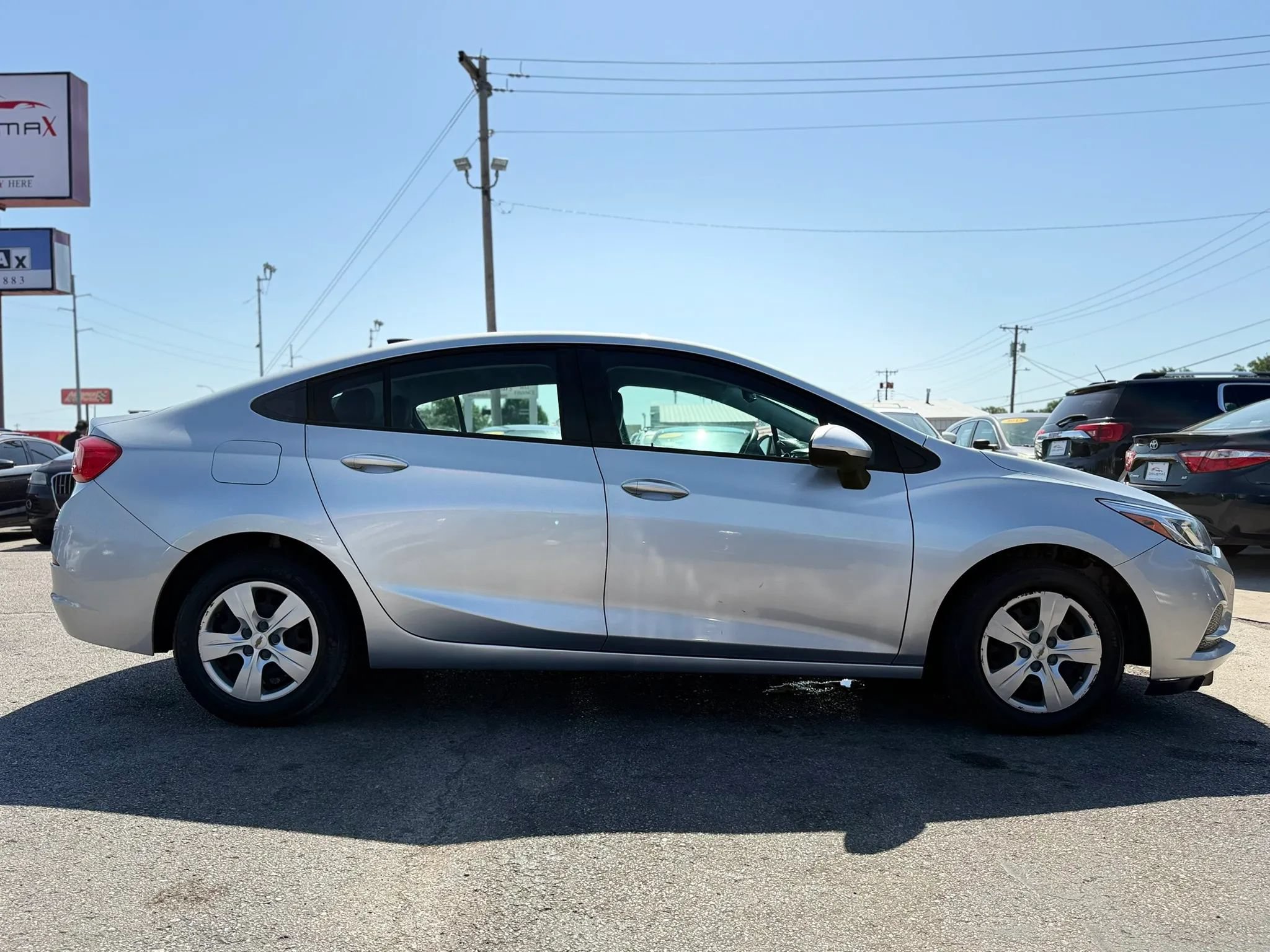 Used 2016 Chevrolet Cruze LS FWD image 2