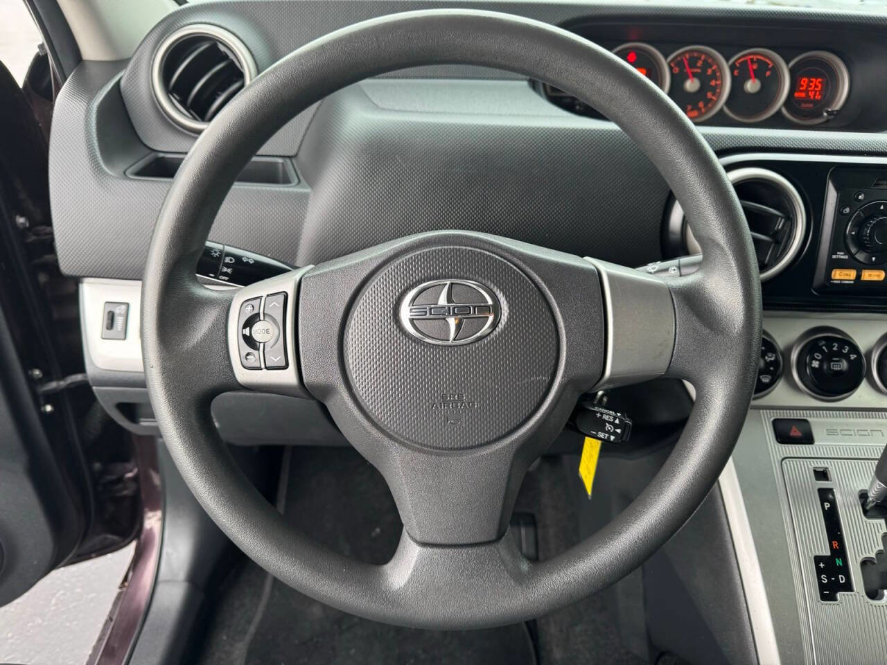 Used 2012 Scion xB FWD image 15