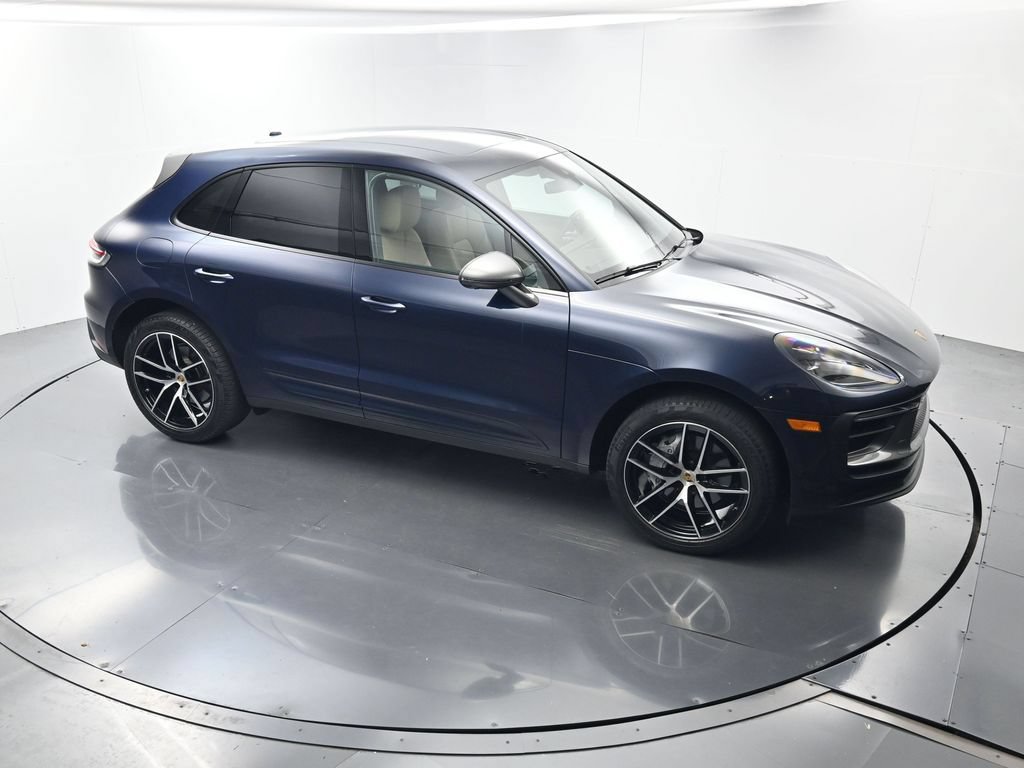 Certified 2023 Porsche Macan Turbo AWD/4WD image 39
