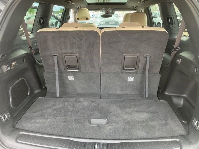 Certified 2023 Jeep Grand Cherokee L Limited w/ Black Appearance Package AWD/4WD image 26