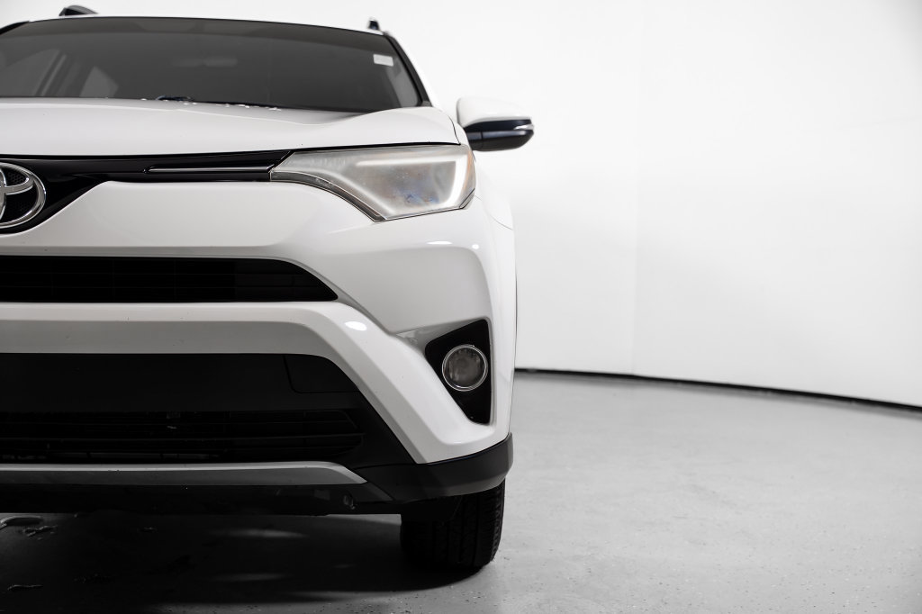Used 2016 Toyota RAV4 XLE FWD image 17