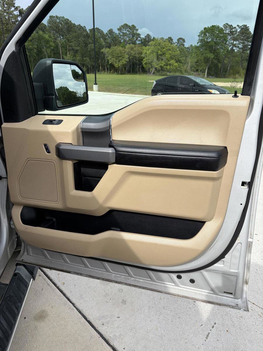 Used 2018 Ford F150 XLT w/ Equipment Group 302A Luxury image 18