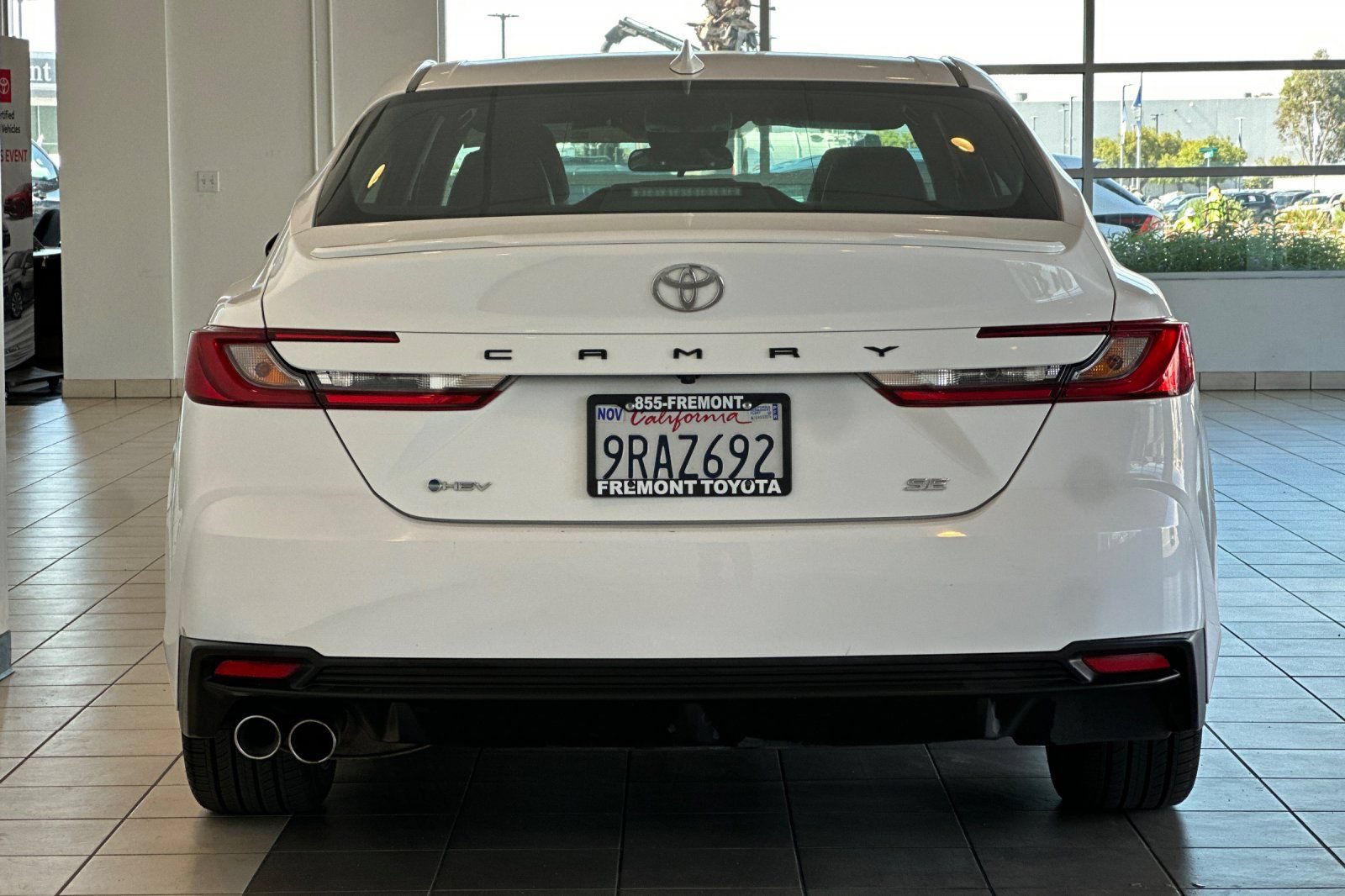 Certified 2025 Toyota Camry SE FWD image 5