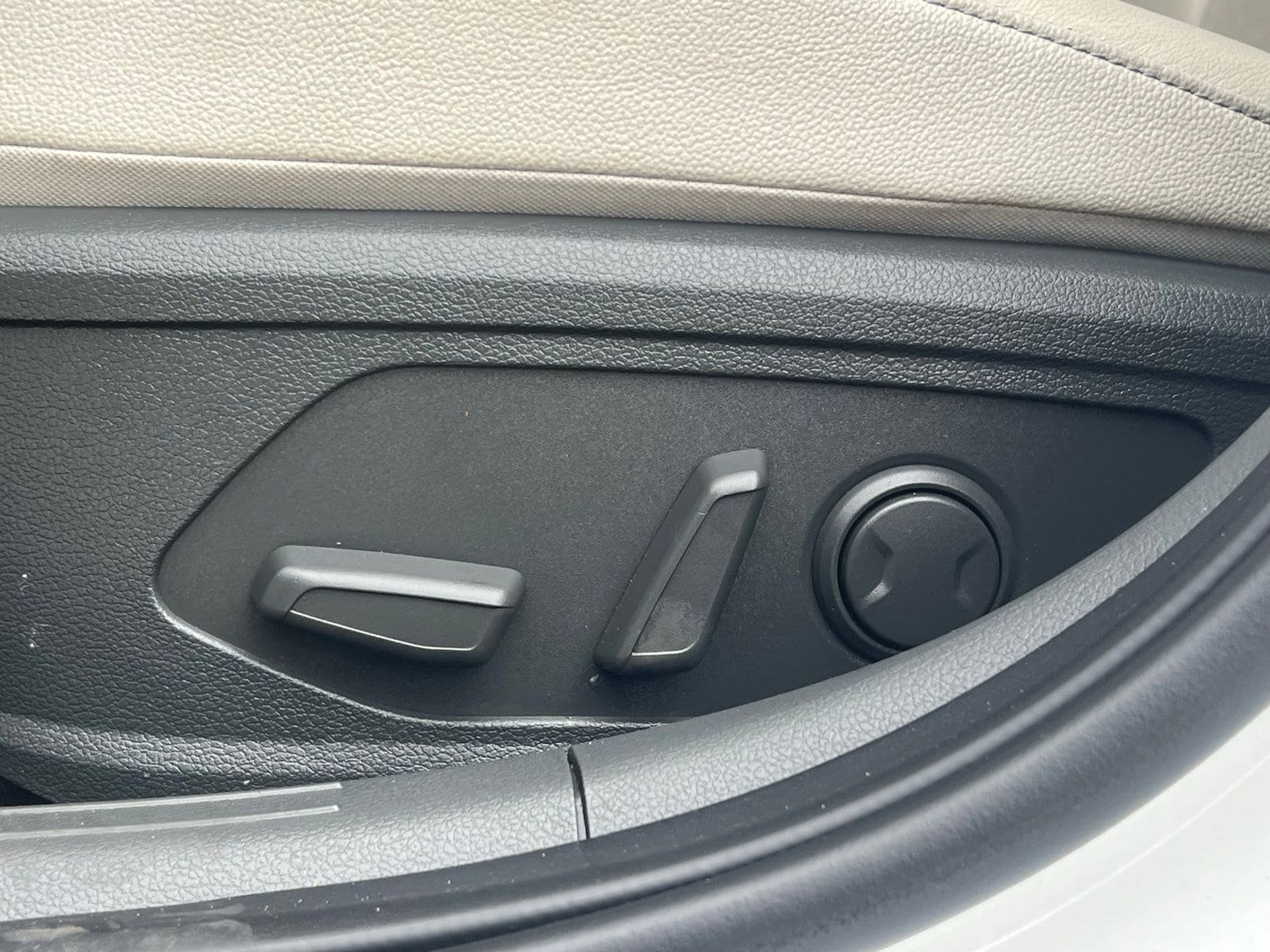Certified 2022 Hyundai Sonata Limited FWD image 26