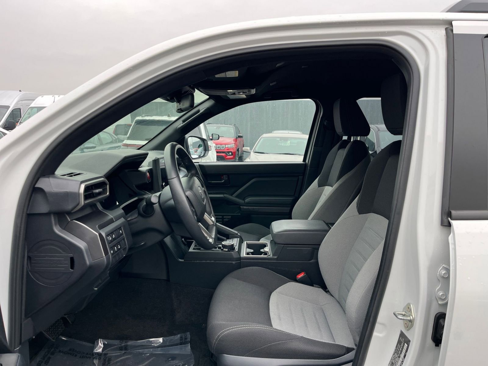 Used 2025 Toyota 4Runner TRD Off-Road image 28