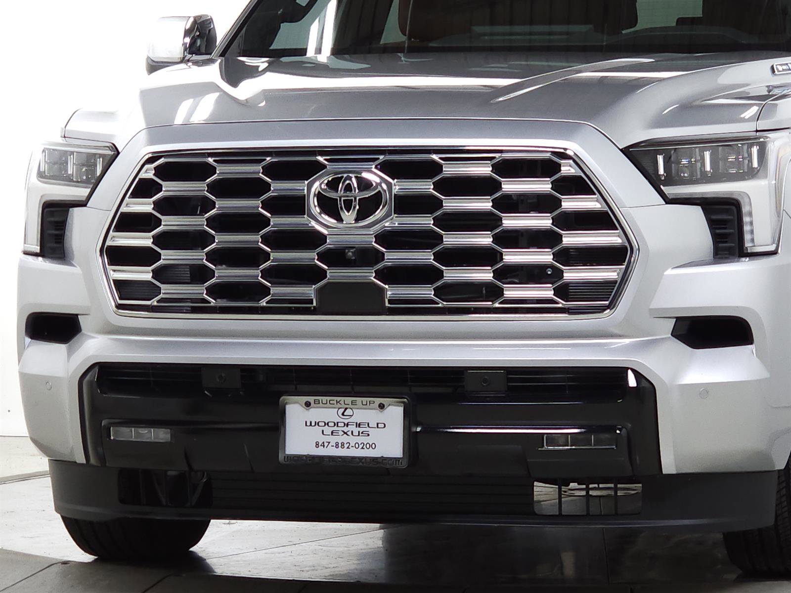 Used 2025 Toyota Sequoia Limited image 3