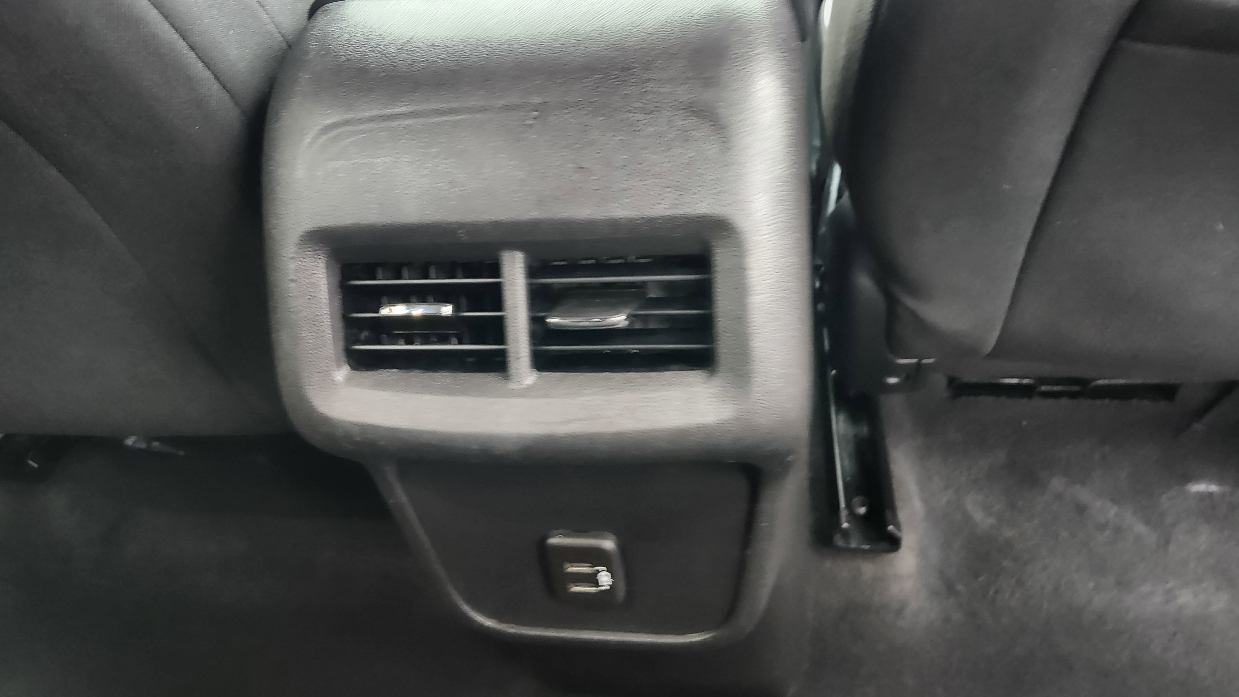 Used 2021 Chevrolet Equinox LS w/ LS Convenience Package image 14