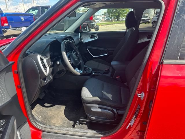 Used 2022 Kia Soul LX w/ Technology Package FWD image 9
