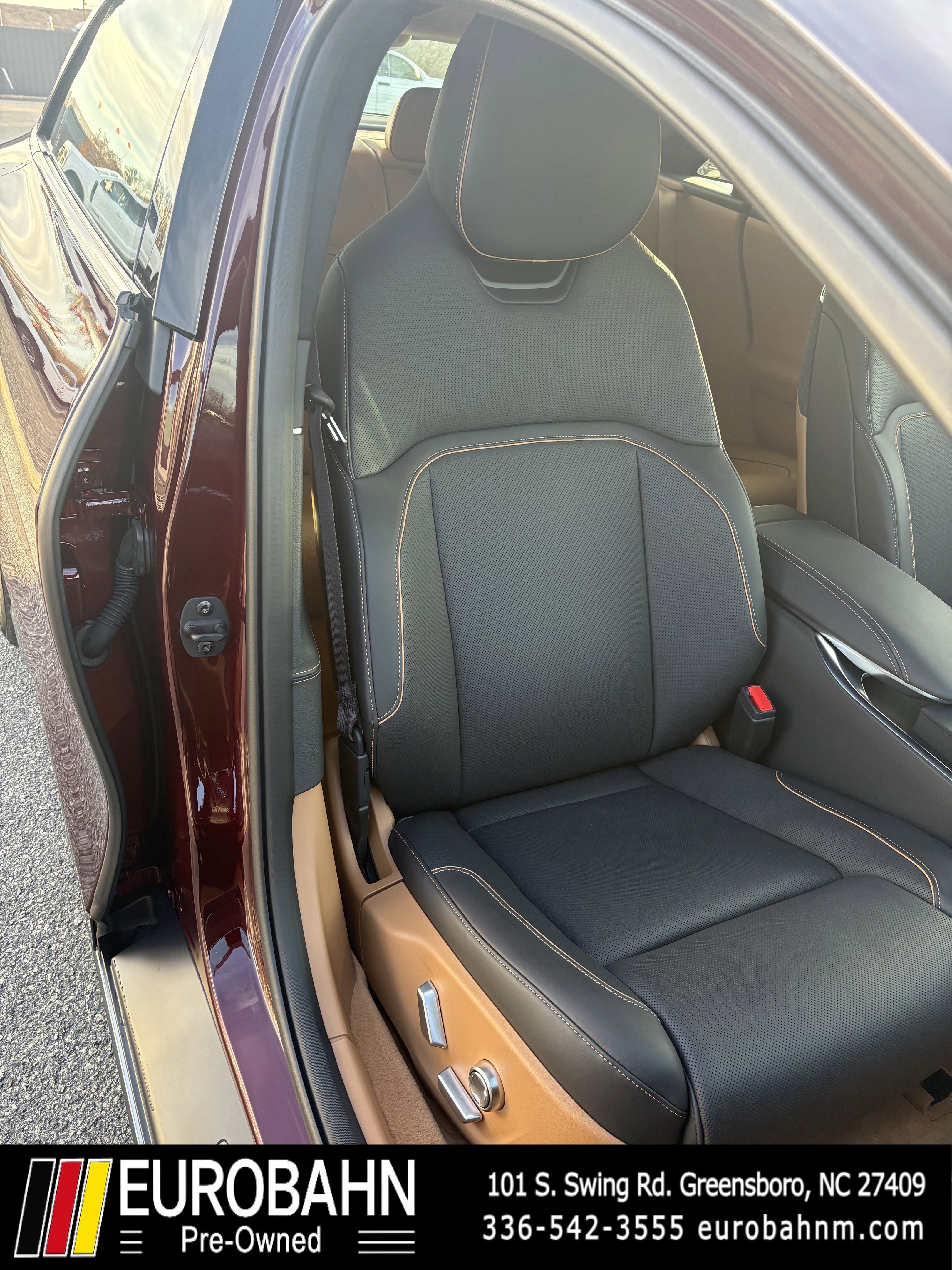 Used 2025 Lucid Air Touring image 14