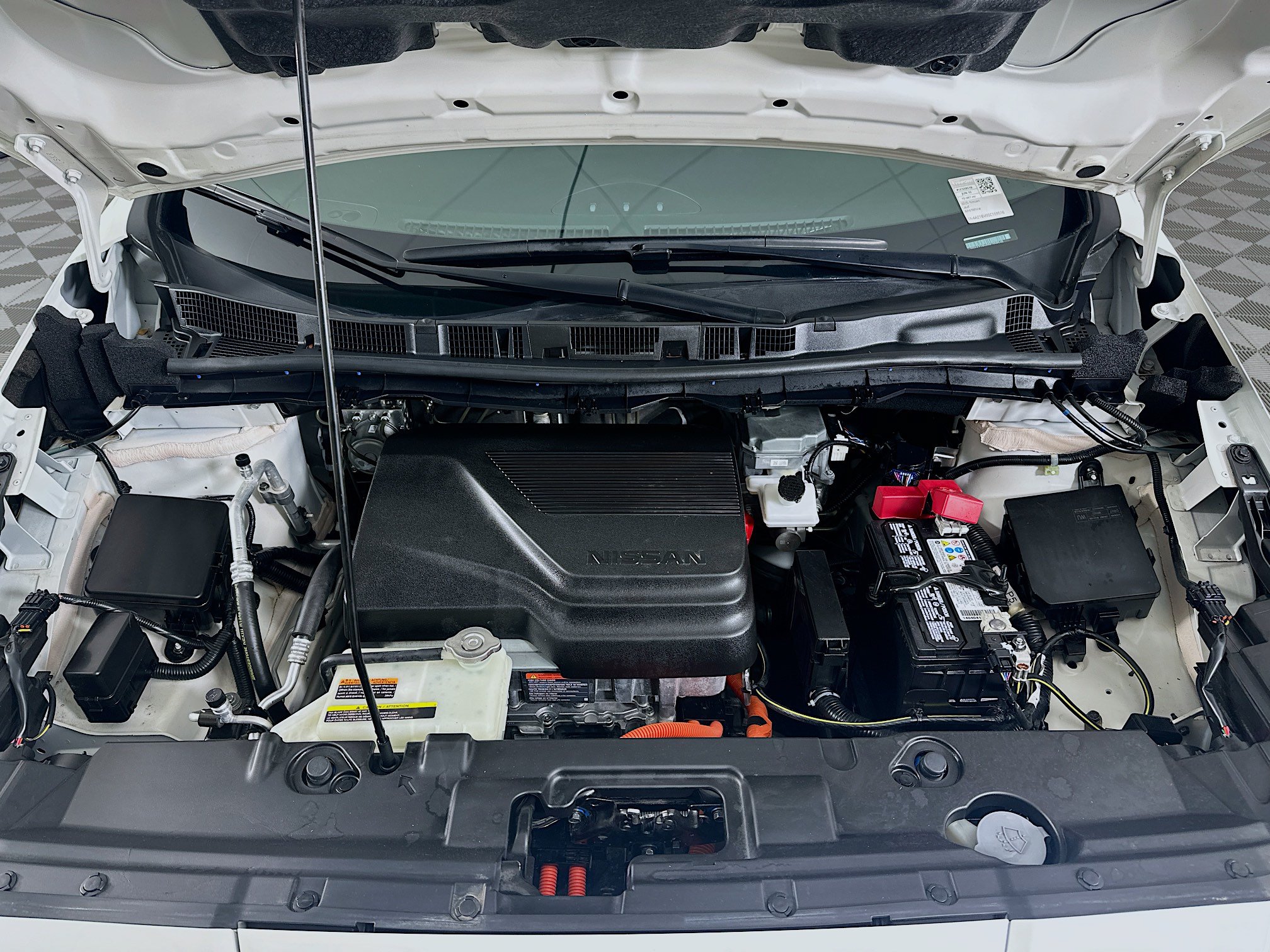 Used 2025 Nissan Leaf S FWD image 31